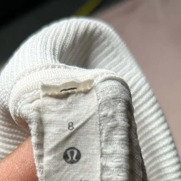 lululemon athletica Women's White Polo Shirt Size 8. - Picture 4 of 4